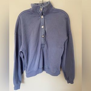 Universal Thread pullover- NWT